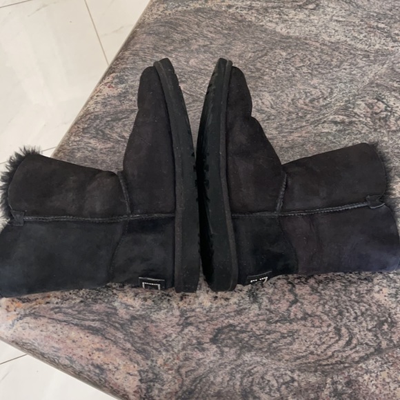 UGG boot - Picture 5 of 7